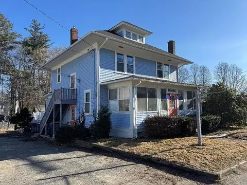 3 Elm St, Plaistow, NH 03865