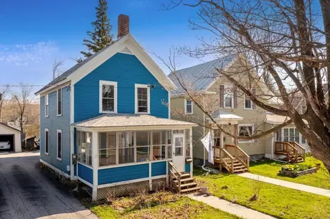25 Diamond St, Saint Albans, VT 05478