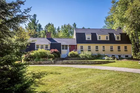 24 Vt Route 11, Landgrove, VT 05148