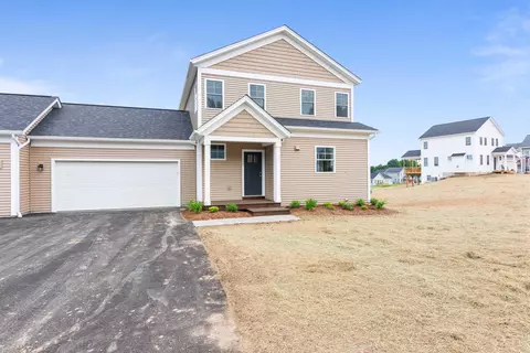 15 Dogwood Cir #15R KOUSA, Milton, VT 05468