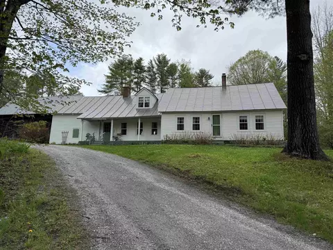 35 Stevens Rd, Cavendish, VT 05142