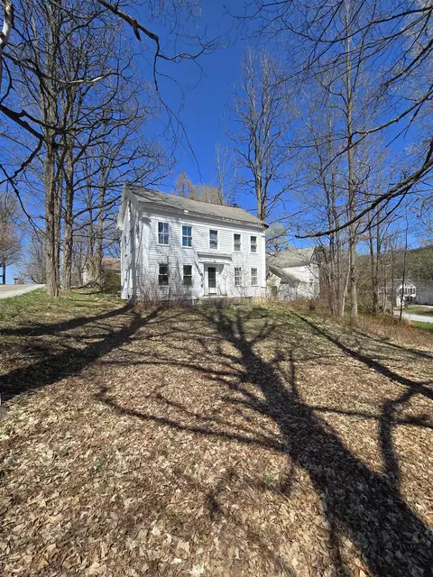 40 Raiches Cross Rd, Danby, VT 05739
