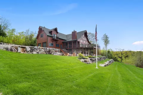 70 Peak Vista Ln, Madison, NH 03849