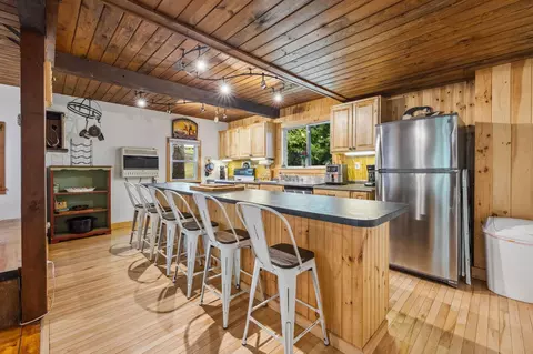 46 Crestwood Dr, Conway, NH 03818