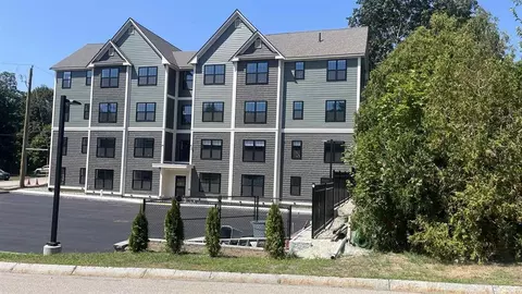 725 Central Ave #301, Dover, NH 03820