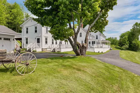 959 Presidential Hwy, Jefferson, NH 03583