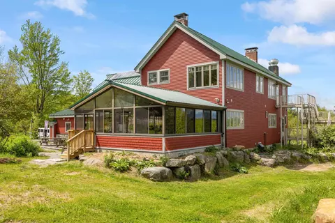 218 Streeter Woods Rd, Dorchester, NH 03266