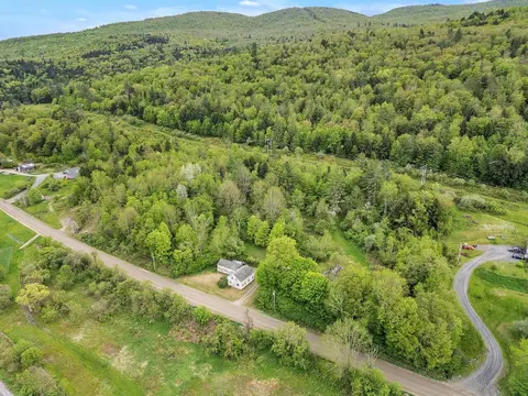 3567 River Rd, Duxbury, VT 05676