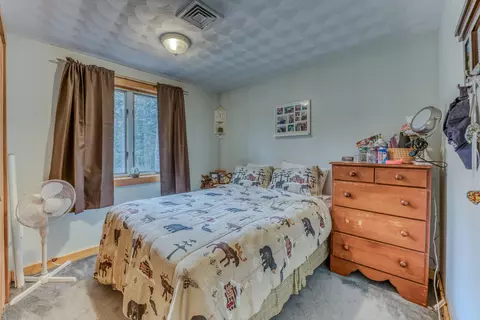 Bedroom - 48 Wetherbee Rd, Lyman, NH 03585 photo 3 of 6