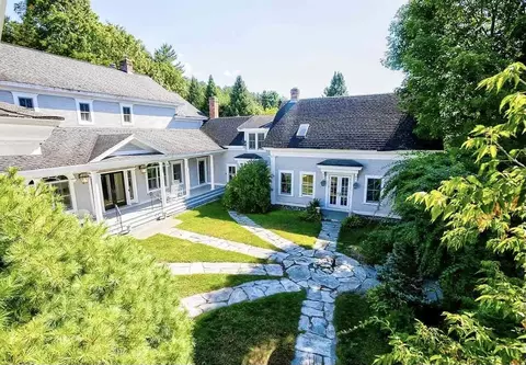 83 Maple St, Morristown, VT 05661