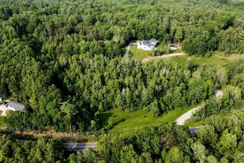 464 Wadleigh Falls Rd, Newmarket, NH 03857