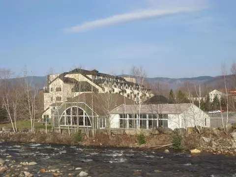 48 Cooper Memorial Dr #405, Lincoln, NH 03251