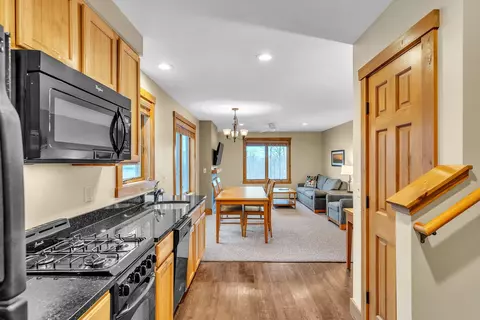 Entry Way - 19 White Pine Dr #4728, Jay, VT 05859 photo 4 of 6