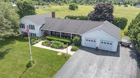8 Green Meadow Acres, Vergennes, VT 05491