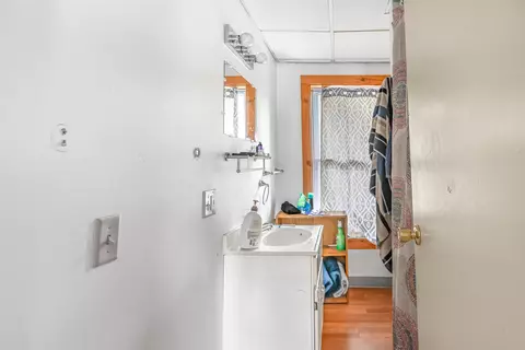 Bath - 60 School St, Plainfield, VT 05667 photo 2 of 2