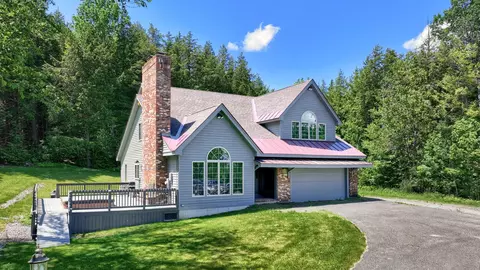 490 W Hill Rd, Ludlow, VT 05149