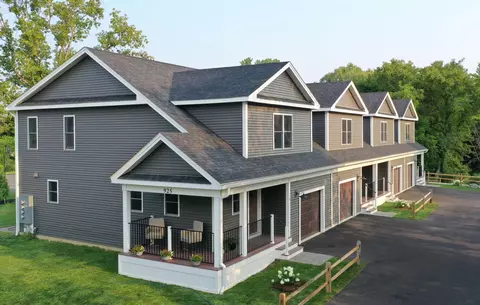 925 Falls Rd #2, Shelburne, VT 05482