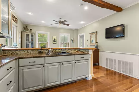 223 Atlantic Ave, North Hampton, NH 03862 photo 9