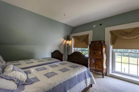 Bedroom - 1589 Main St, Cavendish, VT 05142 photo 6 of 17