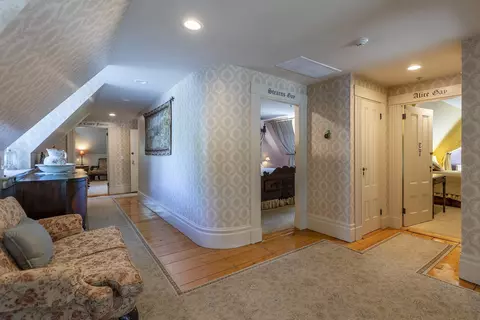 Entry Way - 1589 Main St, Cavendish, VT 05142 photo 2 of 2