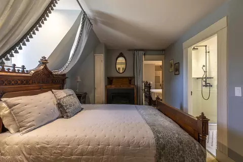 Bedroom - 1589 Main St, Cavendish, VT 05142 photo 3 of 17