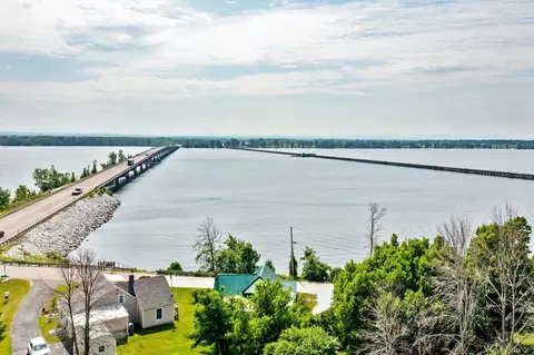 View/Area - 423 E Alburgh Rd, Alburgh, VT 05440 photo 4 of 6