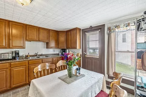 Kitchen - 423 E Alburgh Rd, Alburgh, VT 05440 photo 3 of 4