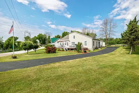 423 E Alburgh Rd, Alburgh, VT 05440