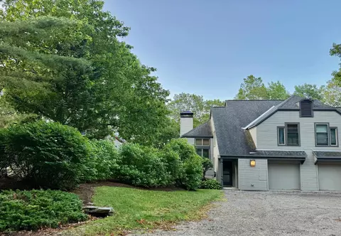 9 Cobble Ridge Road, Winhall, VT 05340
