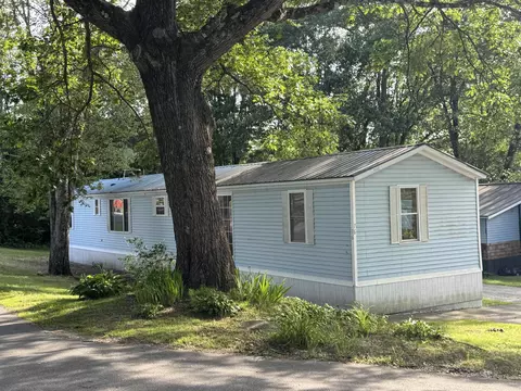 76 Hillside Dr, Charlestown, NH 03603