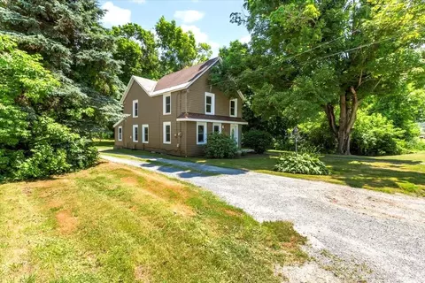 3530 Vt Route 346, Pownal, VT 05261