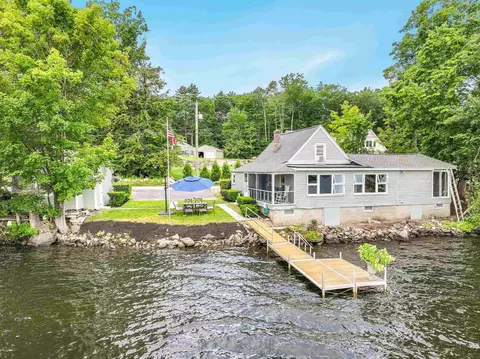 215 Lake Shore Dr, Franklin, NH 03235