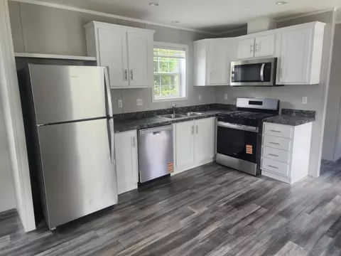 108 Cubb Ct, Windsor, VT 05089