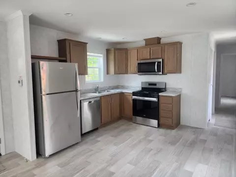 23 Cubb Ct, Windsor, VT 05089