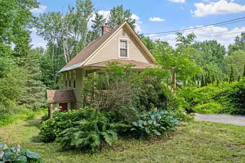 206 Lewis Hill Rd, Bethlehem, NH 03574