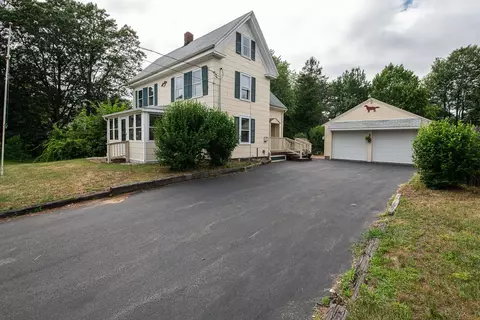 6 Smith Corner Rd, Plaistow, NH 03865