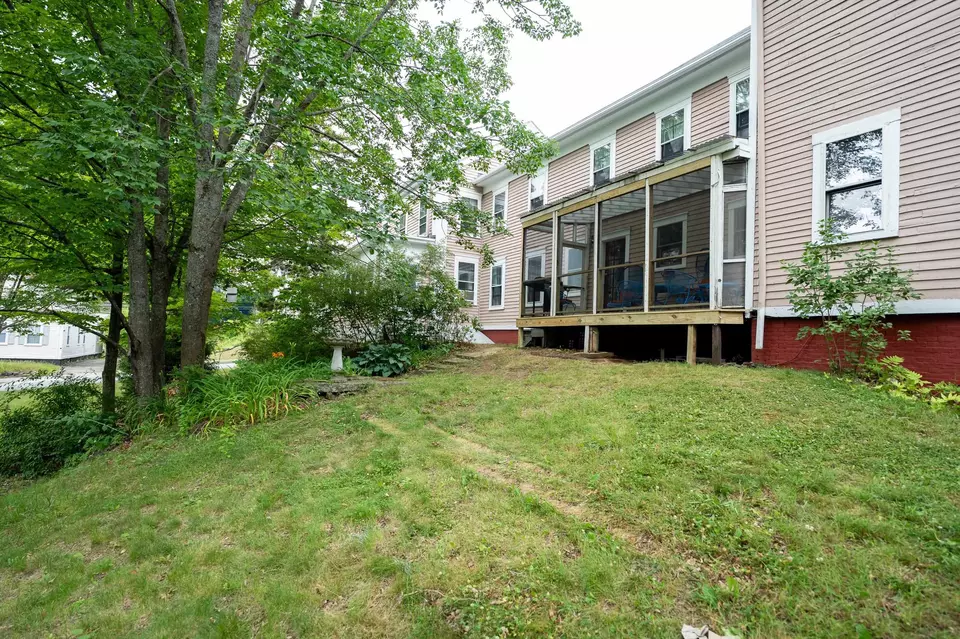Exterior - 23 Mount Vernon St, Somersworth, NH 03878 photo 4 of 5