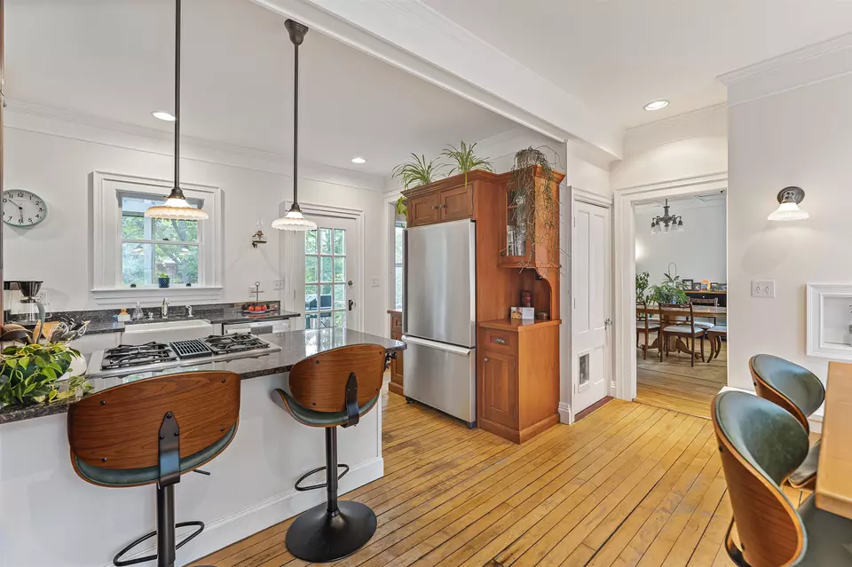 Kitchen - 23 Mount Vernon St, Somersworth, NH 03878 photo 3 of 6