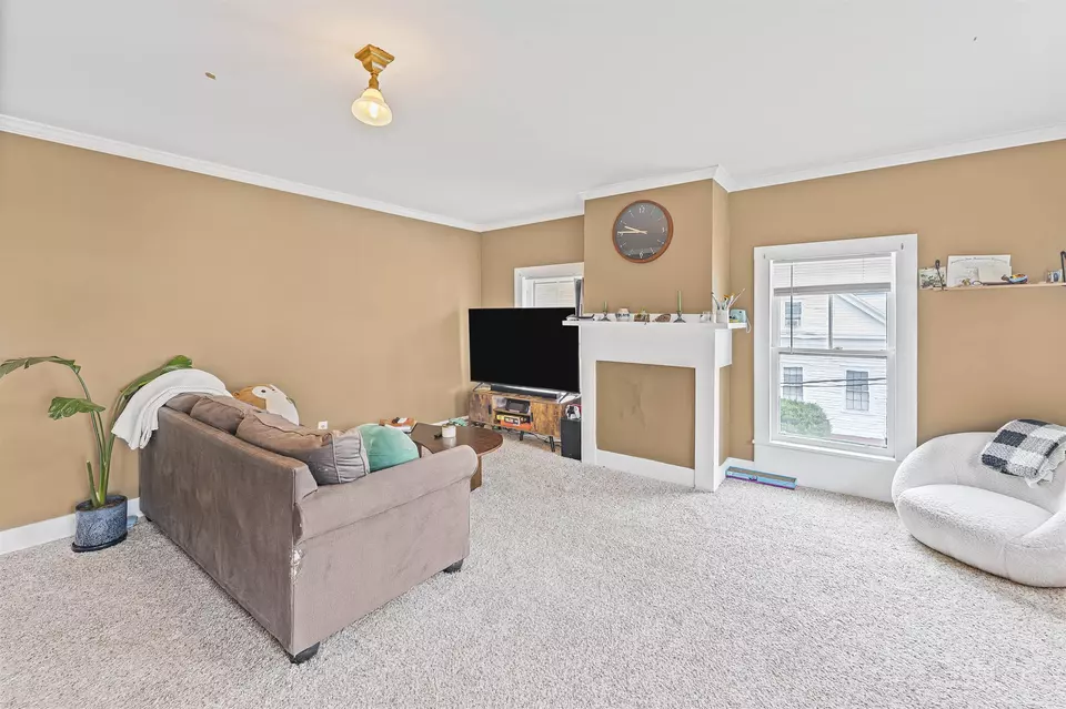 Living - 23 Mount Vernon St, Somersworth, NH 03878 photo 6 of 6