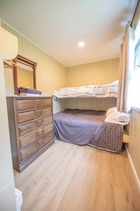 Bedroom - 45 Blue Brook Rd, Dover, VT 05356 photo 4 of 5