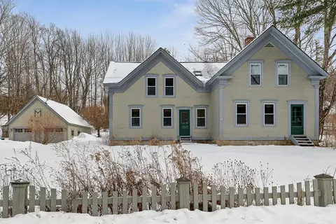 565 Main St, Warren, VT 05674