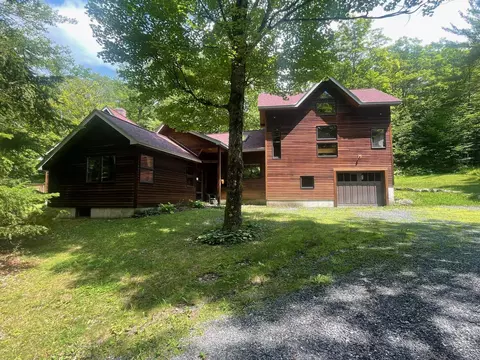 1751 Kingdom Rd, Vershire, VT 05079