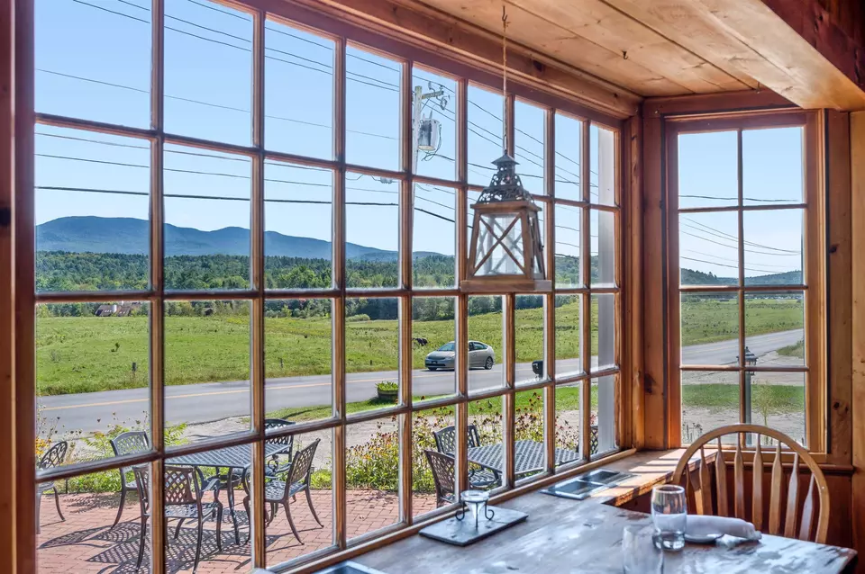 Dining - 14 Barrows Rd, Stowe, VT 05672 photo 7 of 15