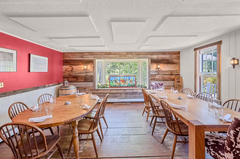 Dining - 14 Barrows Rd, Stowe, VT 05672 photo 3 of 15