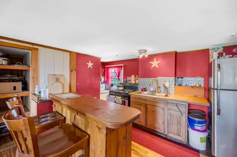 Kitchen - 14 Barrows Rd, Stowe, VT 05672 photo 1 of 3
