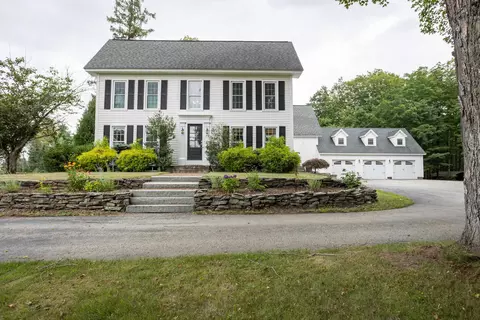 77 Broad St, Hollis, NH 03049
