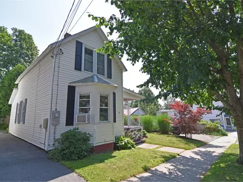 19 Spruce St, Burlington, VT 05401