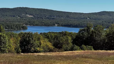 225 Simon Hill Rd, Effingham, NH 03882