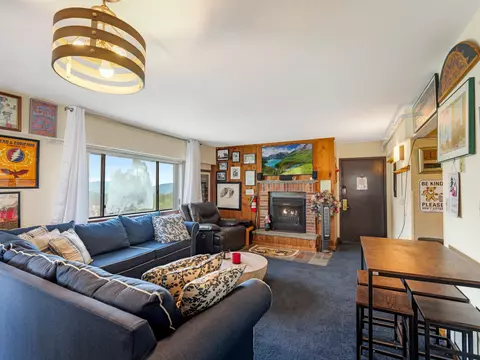 135 E Mountain Rd #1G6, Killington, VT 05751