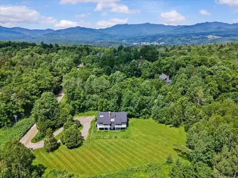 977 Taber Hill Rd, Stowe, VT 05672